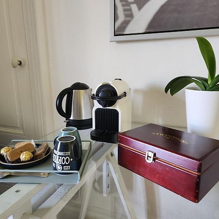 Bed and Breakfast La Fee Des Eaux Vernaison Экстерьер фото